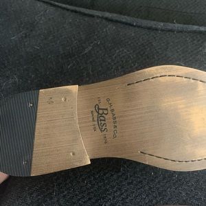 Men bass dress shoes like new